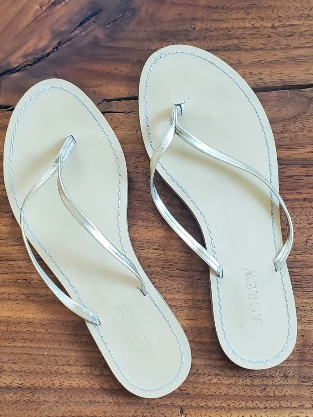 J CREW JCREW Leather Flip flop thong sandals Gold Size 7